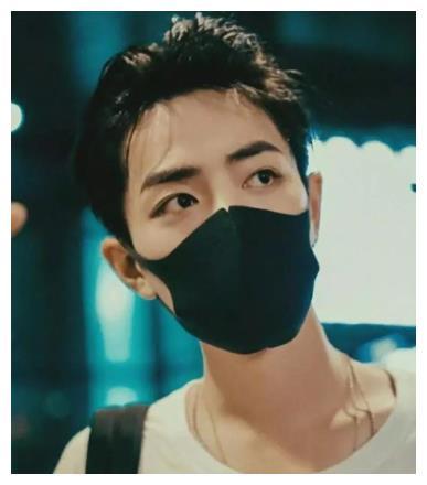 为什么明星要带口罩,明星戴口罩背后的原因揭秘