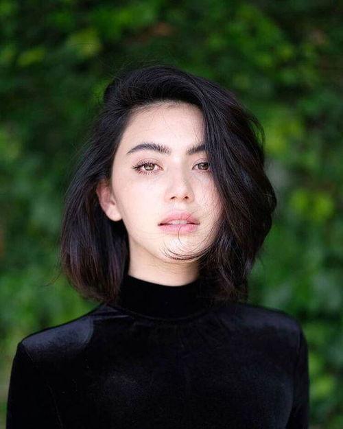 1990年泰国女明星,回顾1990年泰国女明星的辉煌时刻