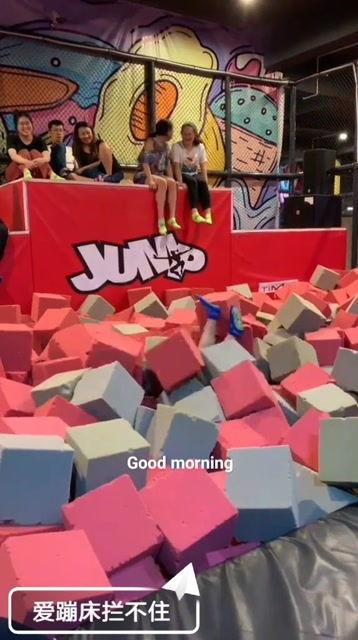 吃瓜群众开心图片,吃瓜群众欢乐瞬间