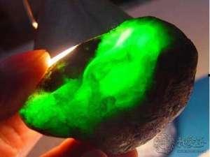 看翡翠料视频,揭秘翡翠原石之美