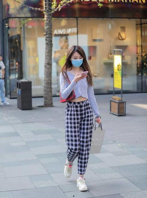 网红打底格子裤,轻松打造潮流穿搭